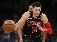 今晚英超传出新动向，布鲁克林篮网刷新队史纪录，管理层表态：球迷炸锅，身体对抗强度拉满